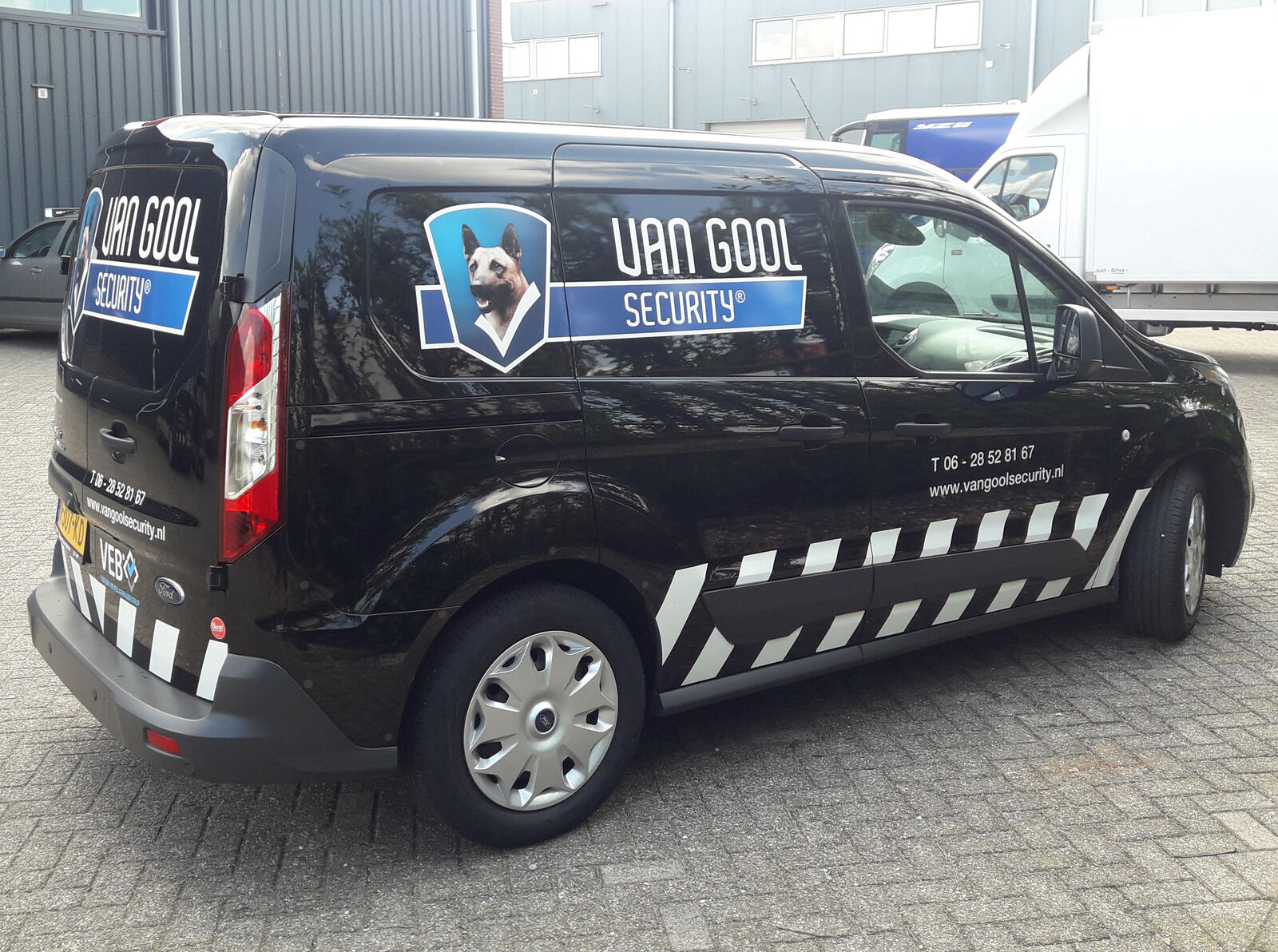 Bedrijfsbus van Van Gool Security